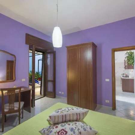 בית נופש Tovere Sleeps 2 Wifi T786336 *